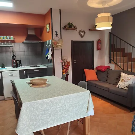 La Casita De Pedraza Hébergement de vacances *